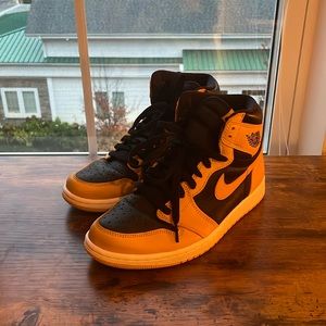 Air Jordan 1 High Pollen Size 8